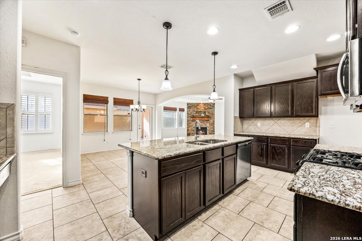 2121 Pecan Leaf New Braunfels TX 78130