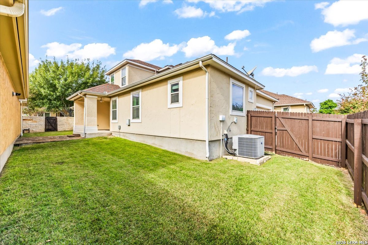 2121 Pecan Leaf New Braunfels TX 78130