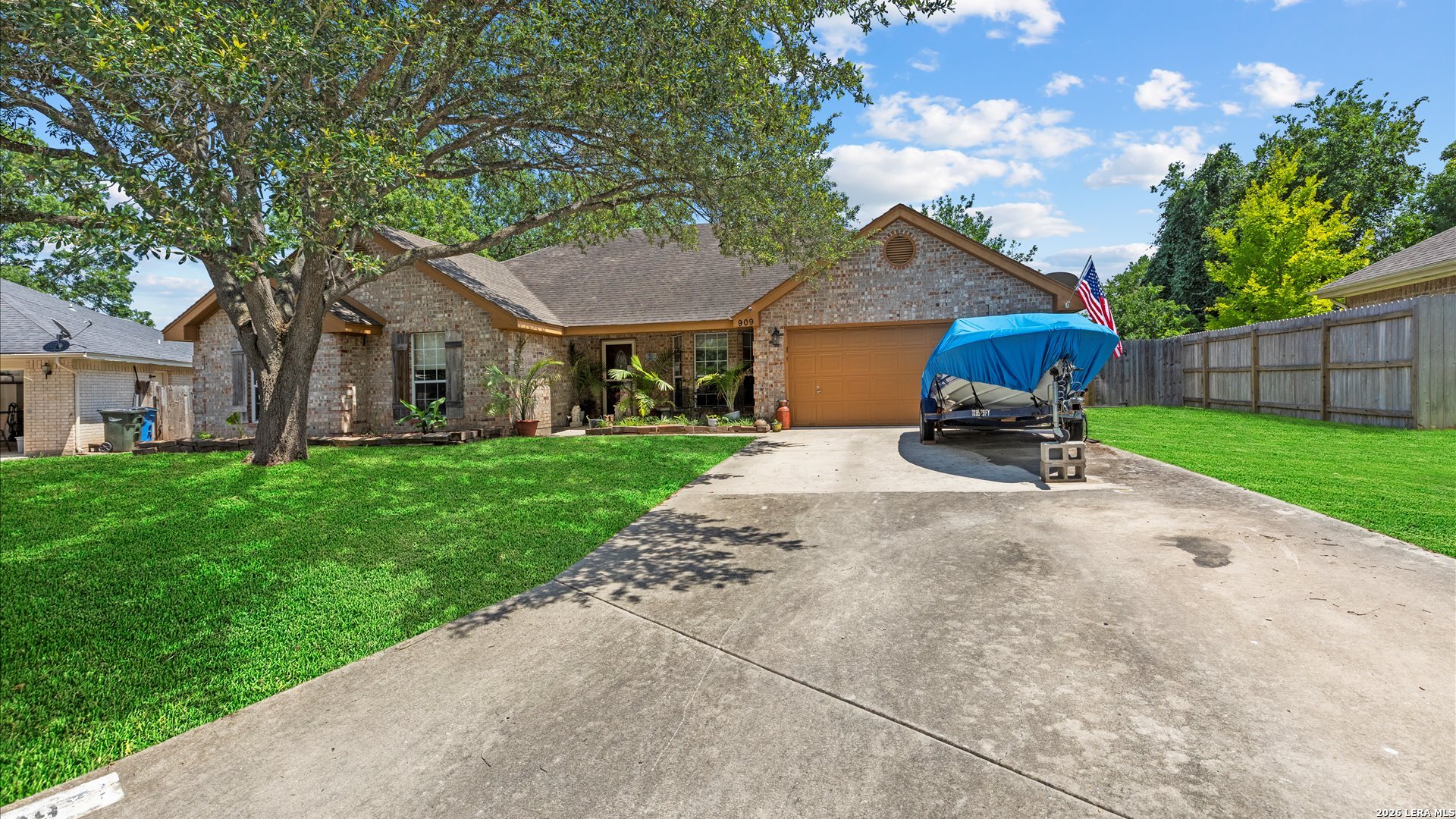 909 Queens Drive New Braunfels TX 78130