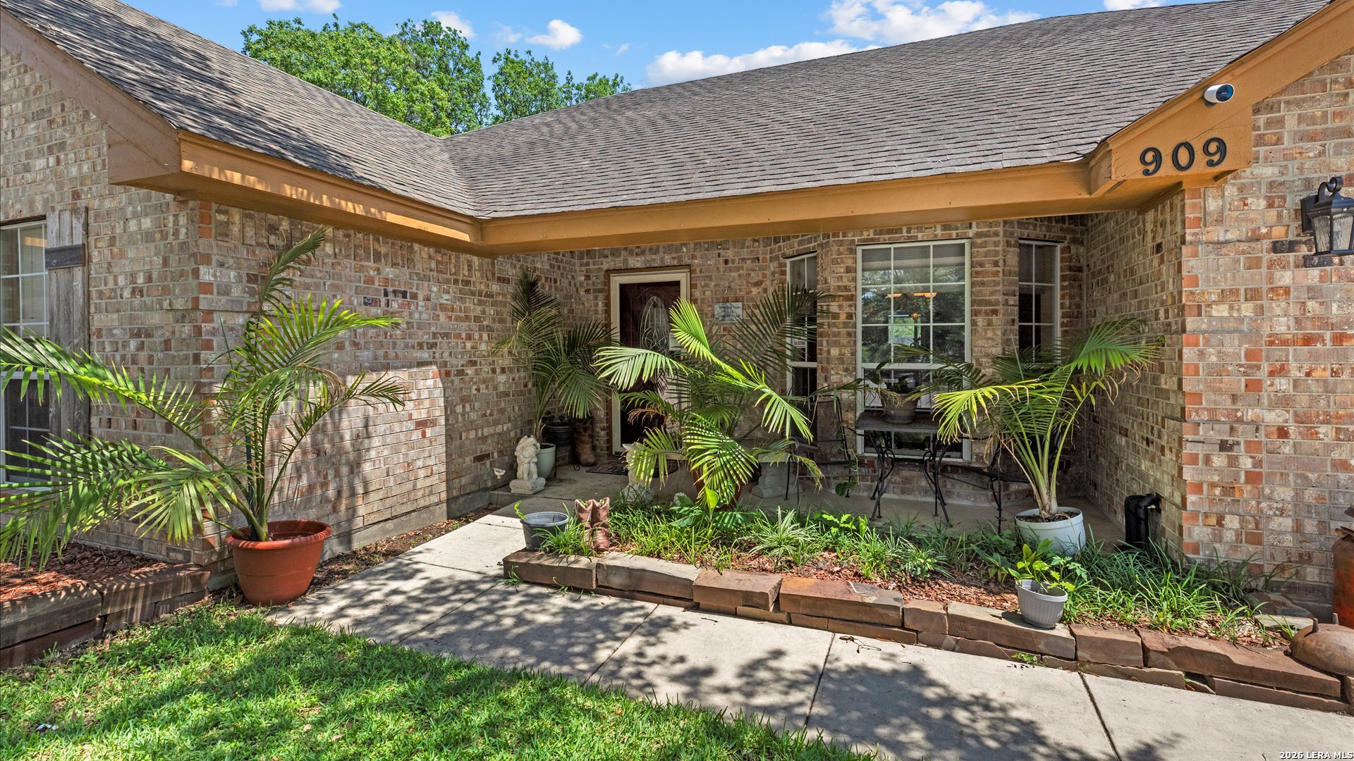 909 Queens Drive New Braunfels TX 78130