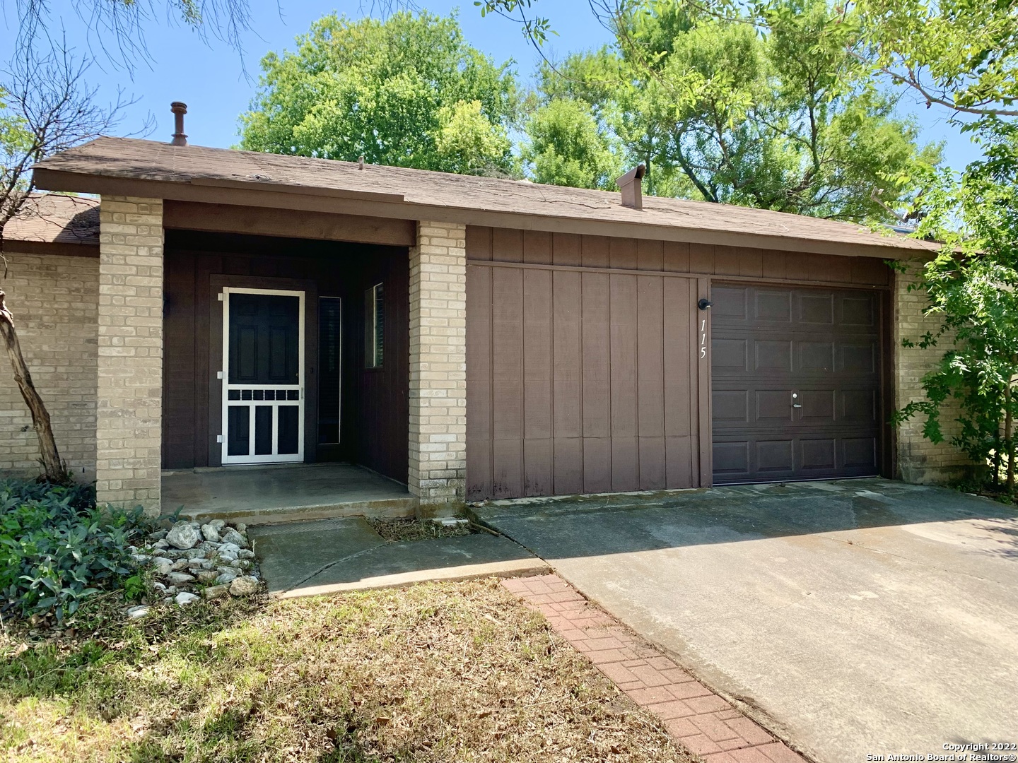 115 N Meadow Street Converse TX 78109