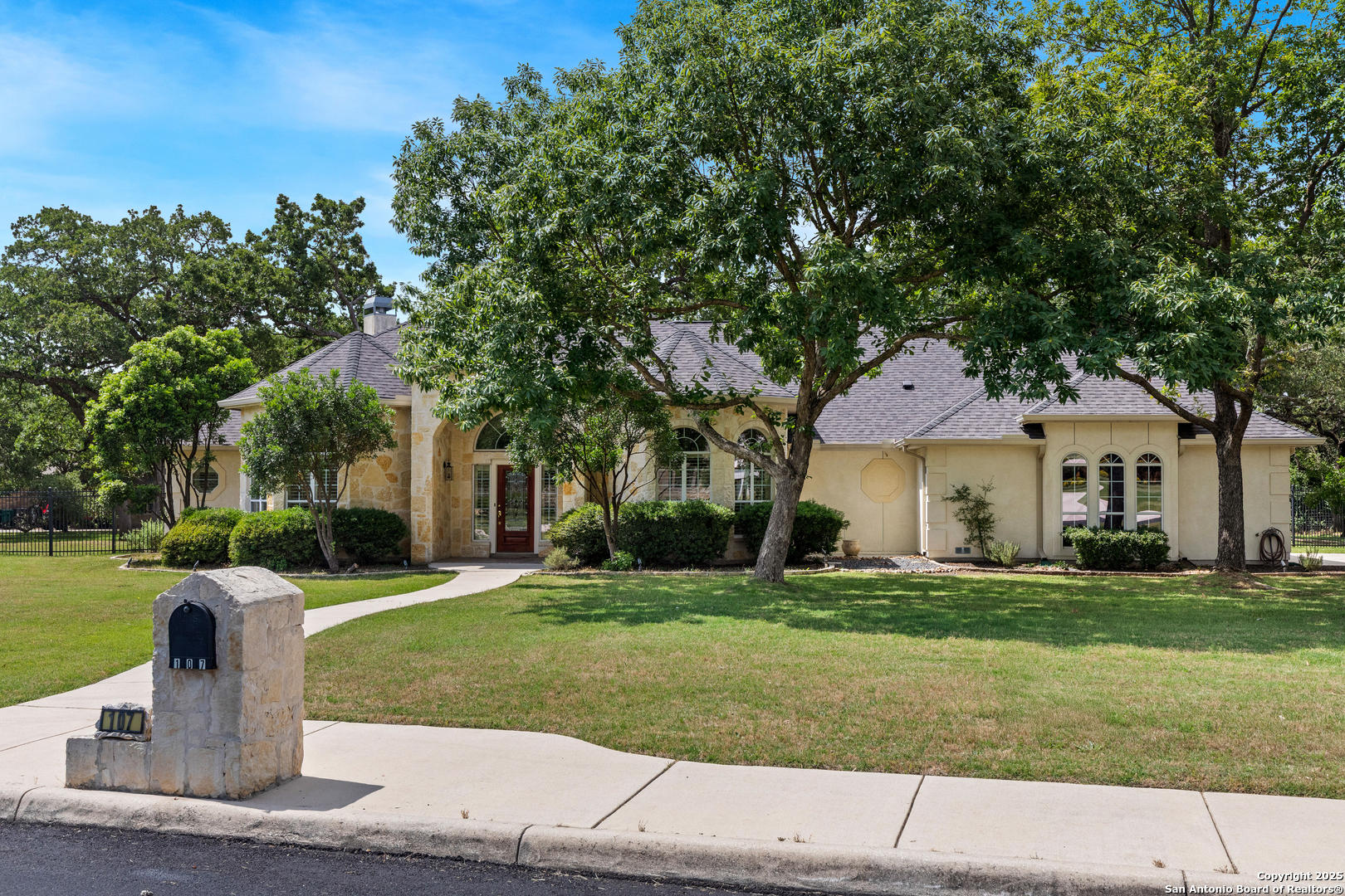 107 Kitty Kat Boerne TX 78006