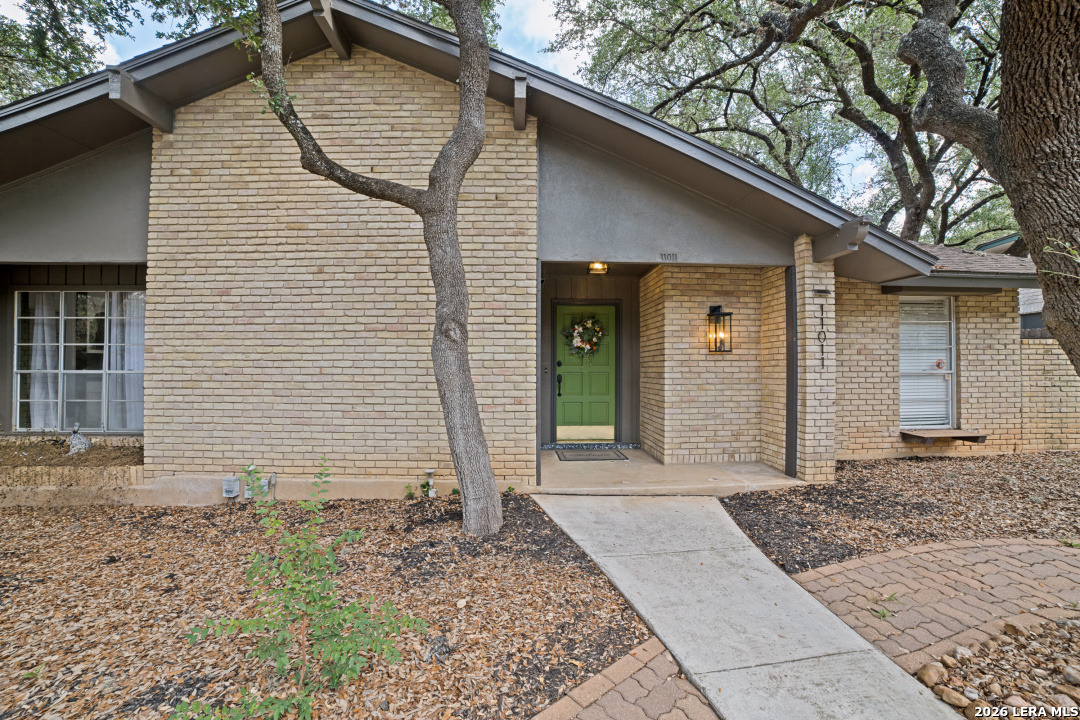 11011 Whispering Wind San Antonio TX 78230