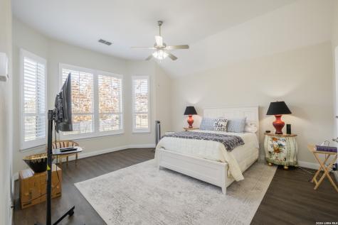 407 Mission Hill Run New Braunfels TX 78132