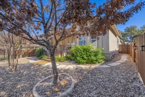 407 Mission Hill Run New Braunfels TX 78132