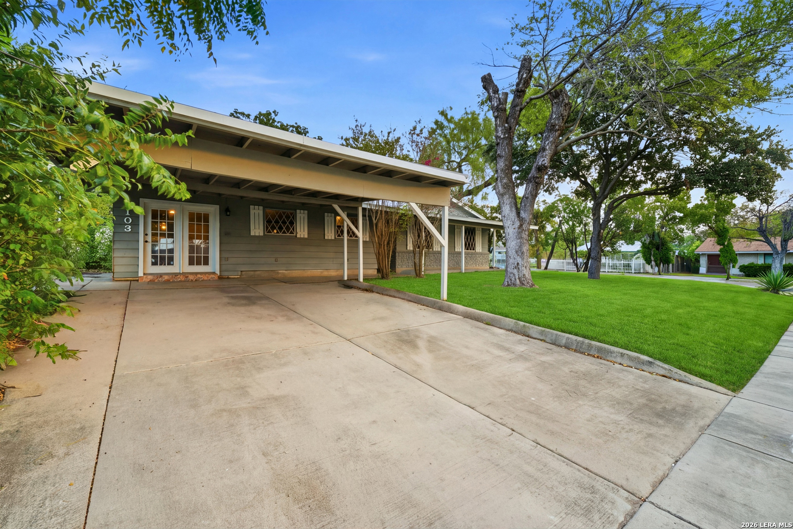 103 Pleasant Valley San Antonio TX 78227