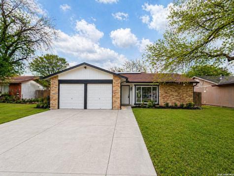 1070 Frost Fire San Antonio TX 78245