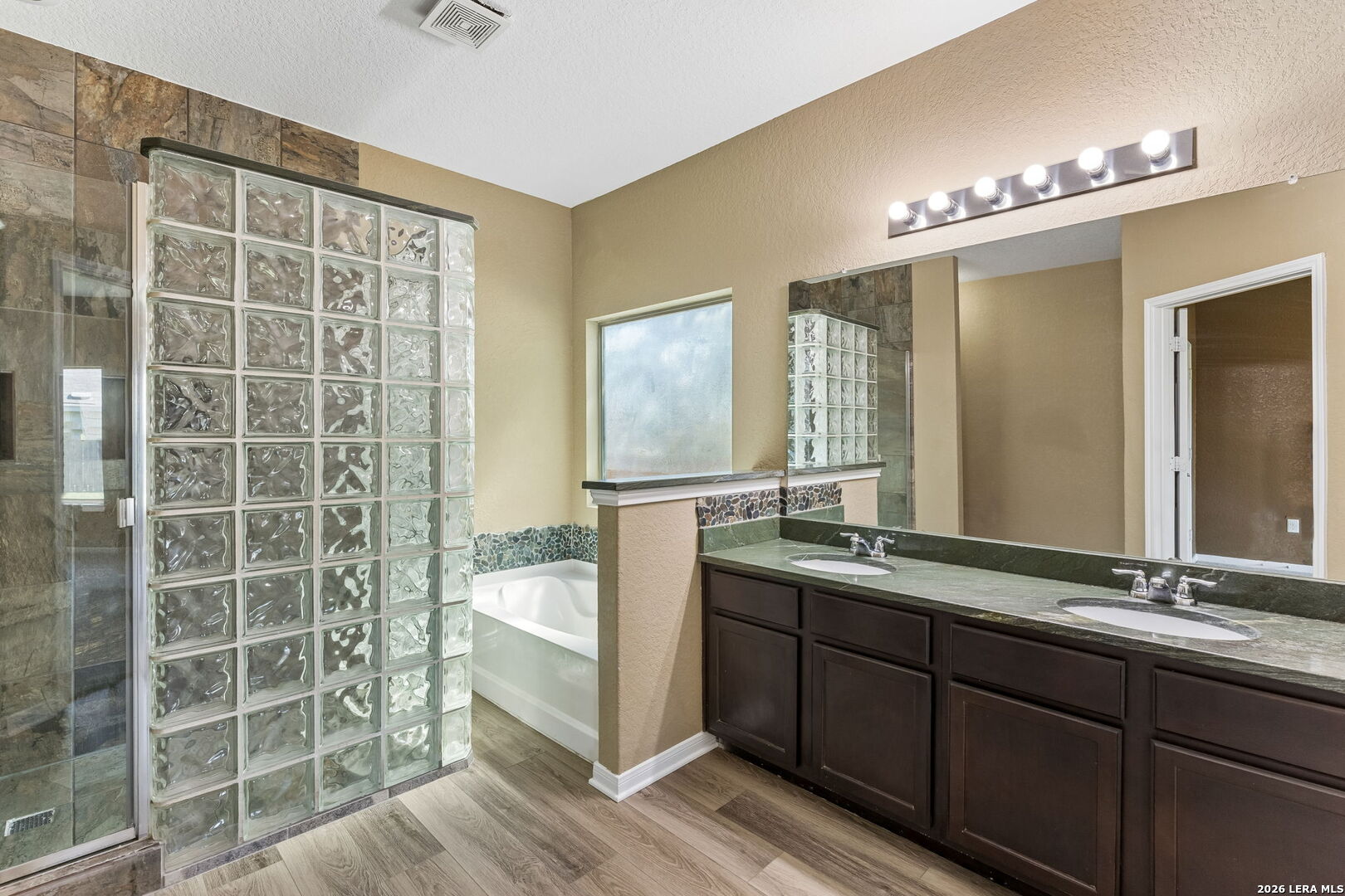 7103 Azalea Square San Antonio TX 78218
