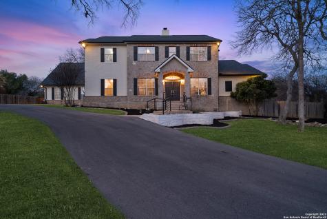 8513 Raintree Woods Drive Fair Oaks Ranch TX 78015