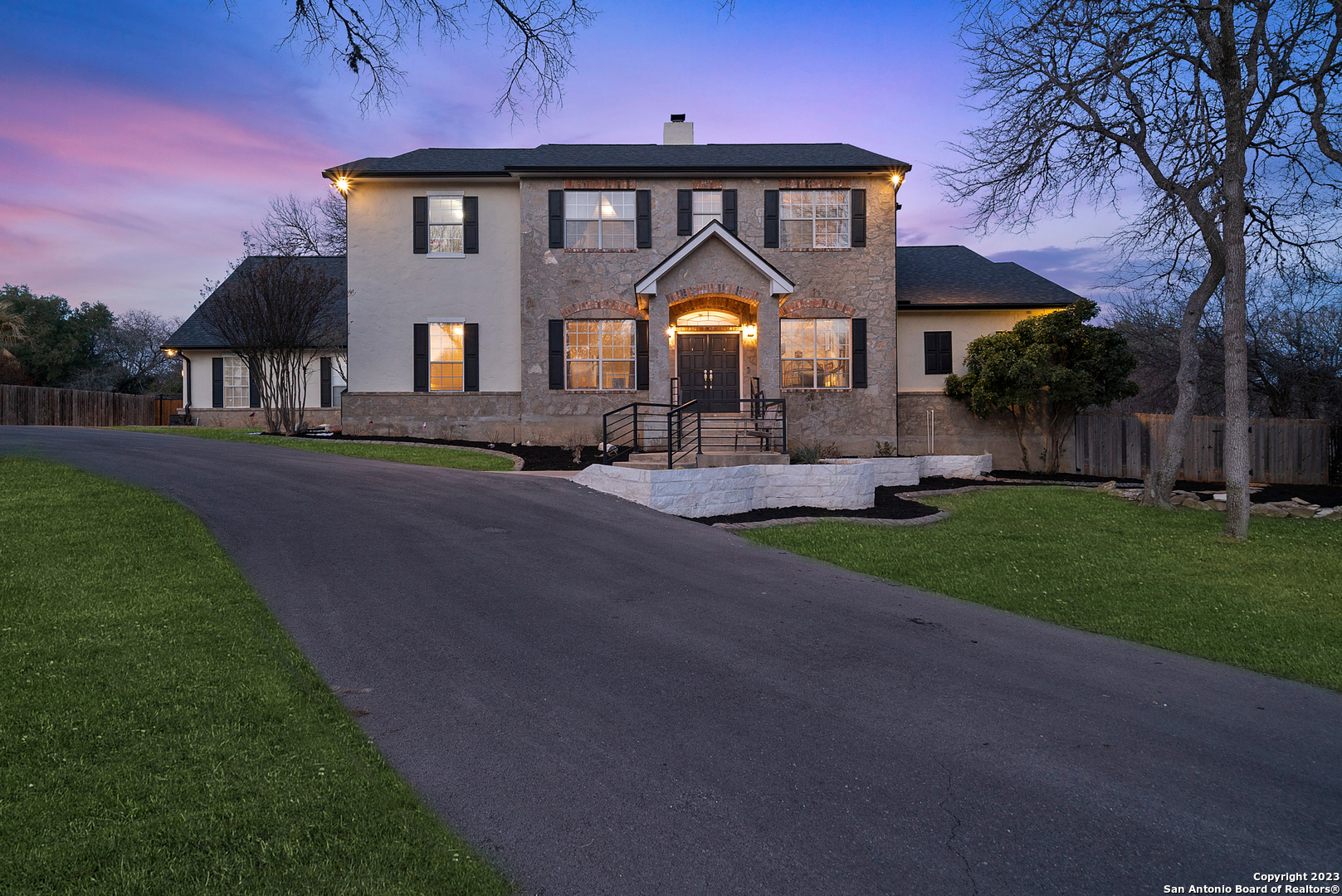 8513 Raintree Woods Drive Fair Oaks Ranch TX 78015