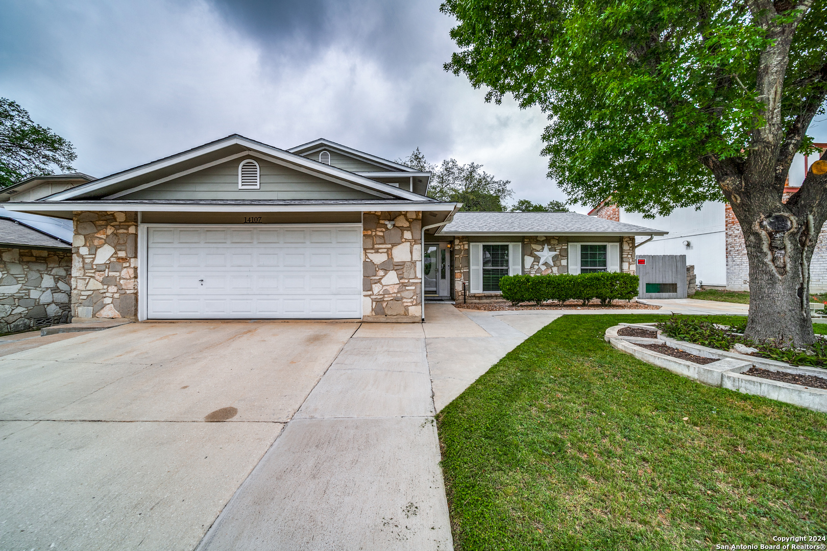 14107 Shire Oak Street San Antonio TX 78247