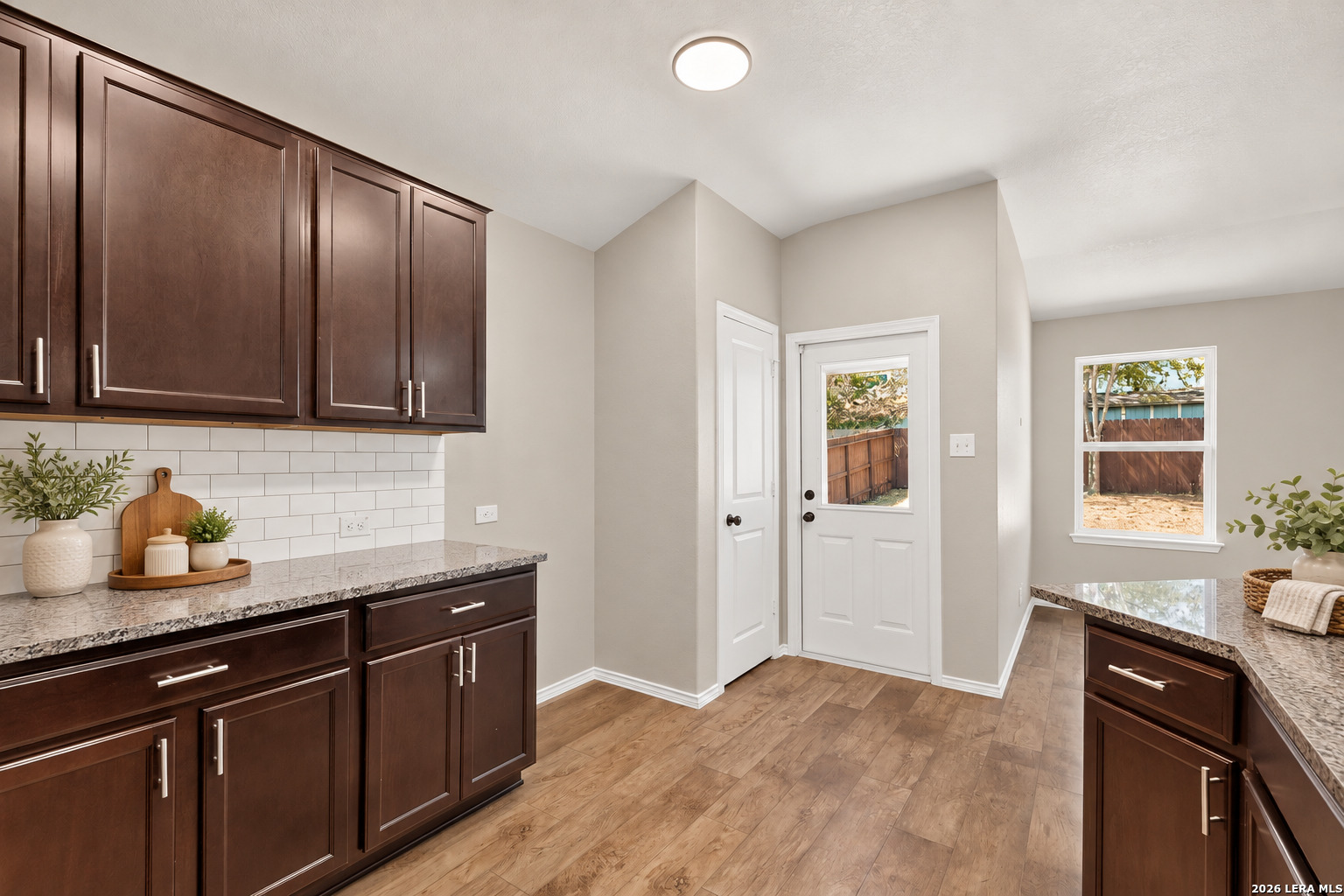 6321 Kendall Cove Converse TX 78109