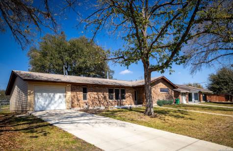 1106 Renee Street Seguin TX 78155