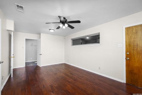 1106 Renee Street Seguin TX 78155