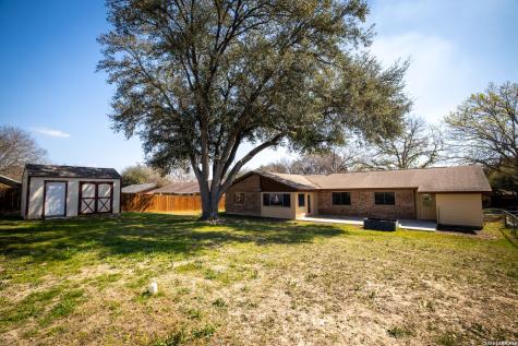 1106 Renee Street Seguin TX 78155