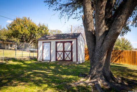1106 Renee Street Seguin TX 78155