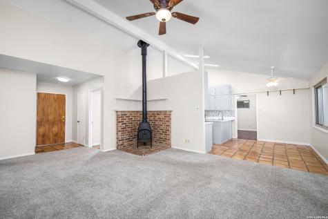 1106 Renee Street Seguin TX 78155