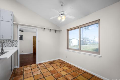 1106 Renee Street Seguin TX 78155