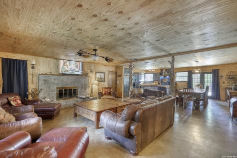 507 Cr 348 Concan TX 78838
