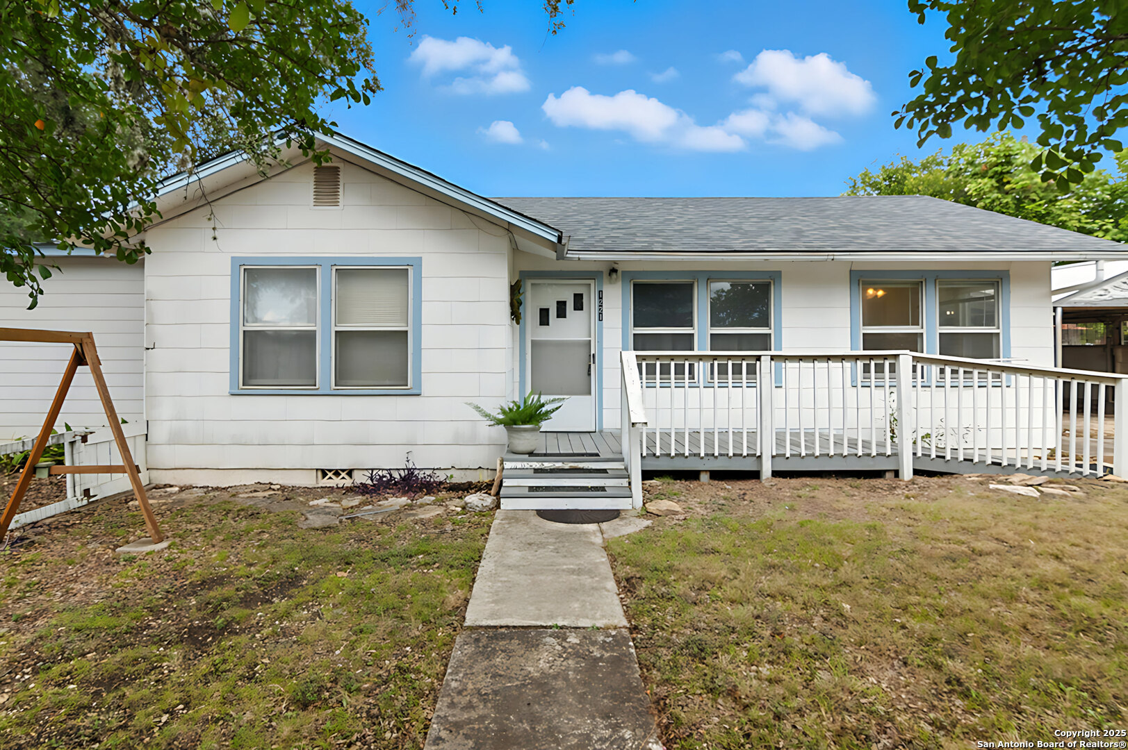 1221 Mesquite Blanco TX 78606