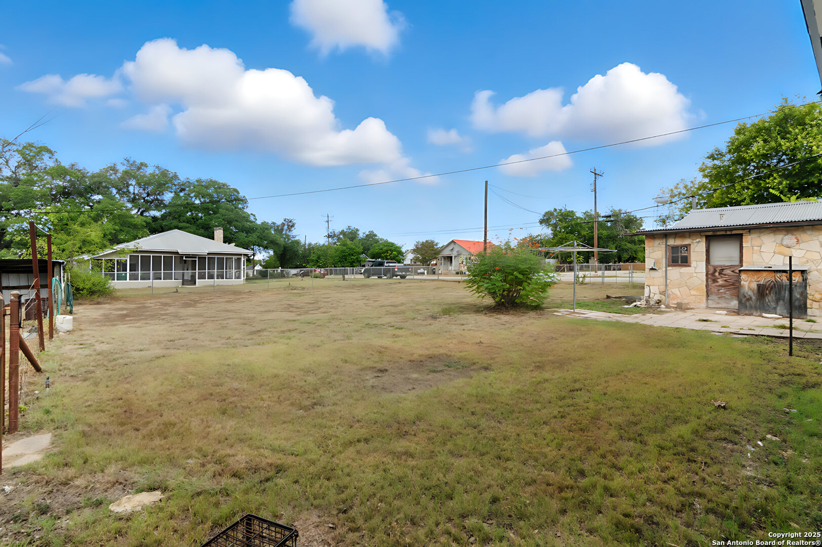 1221 Mesquite Blanco TX 78606