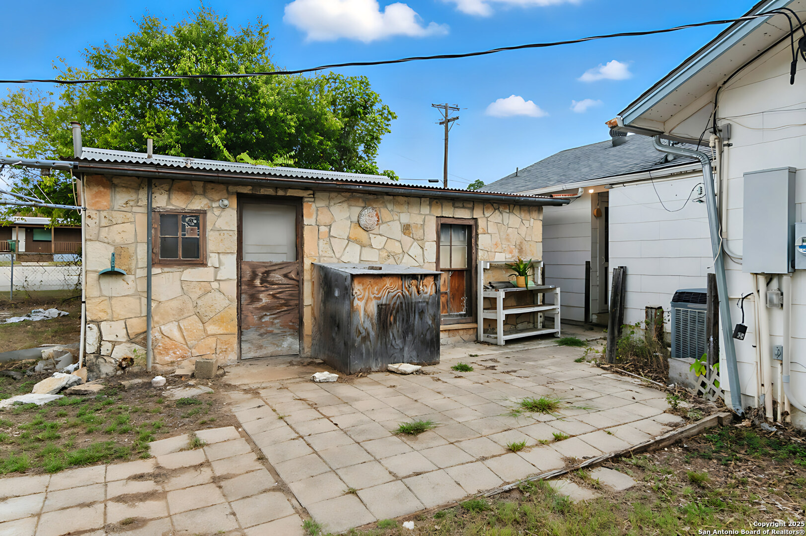1221 Mesquite Blanco TX 78606