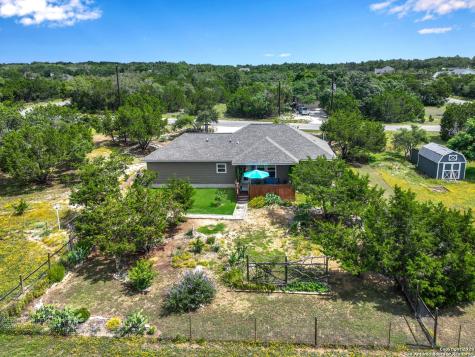 1234 Log Cabin Lane Fischer TX 78623