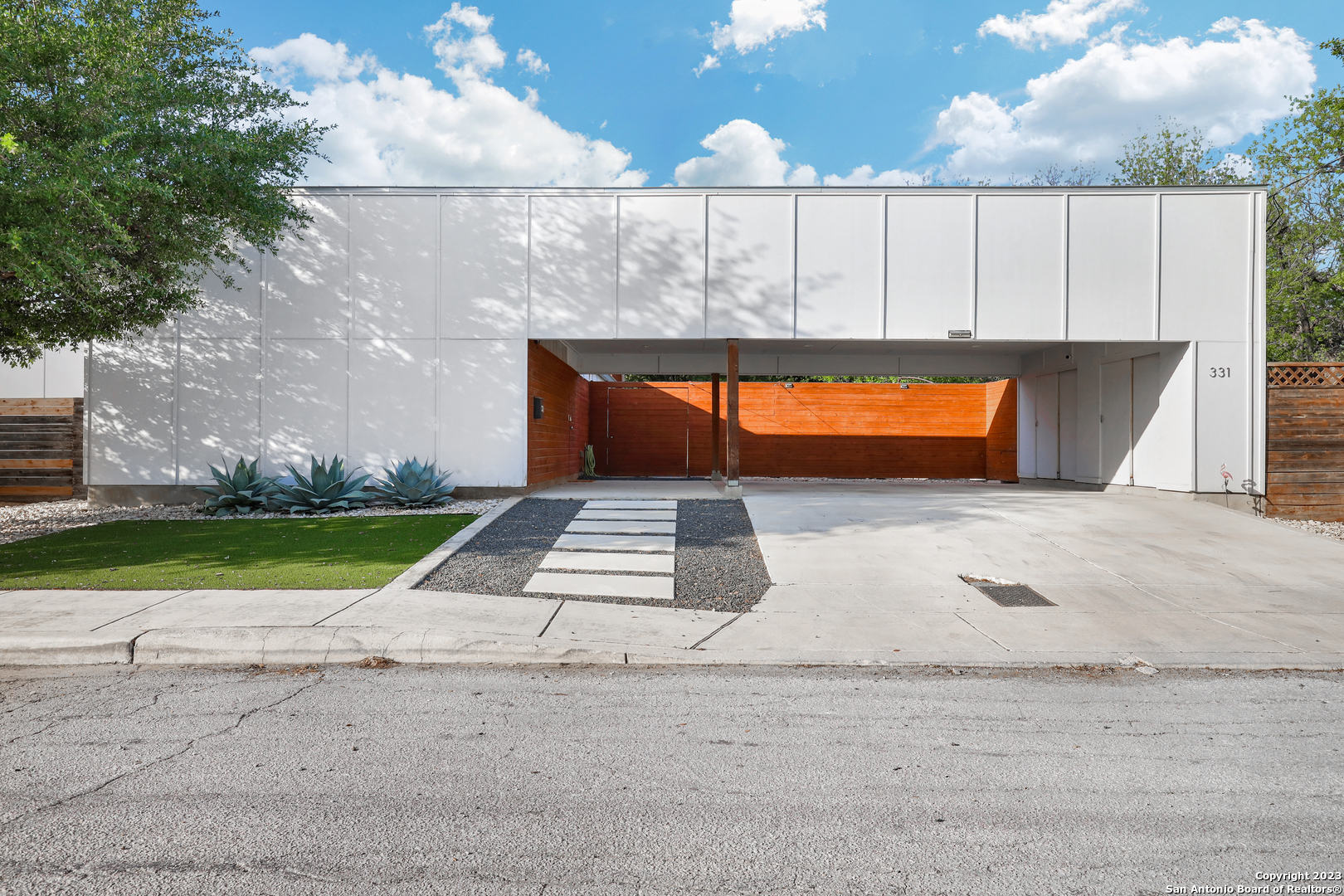 331 E Fest Street San Antonio TX 78204