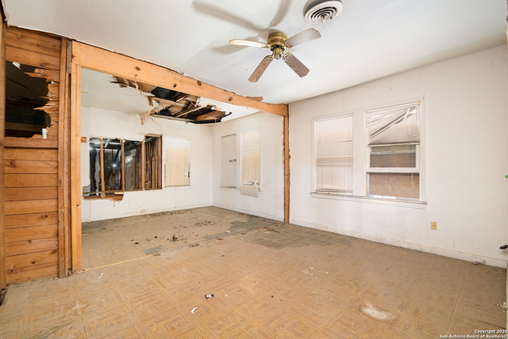1711 Burleson San Antonio TX 78202