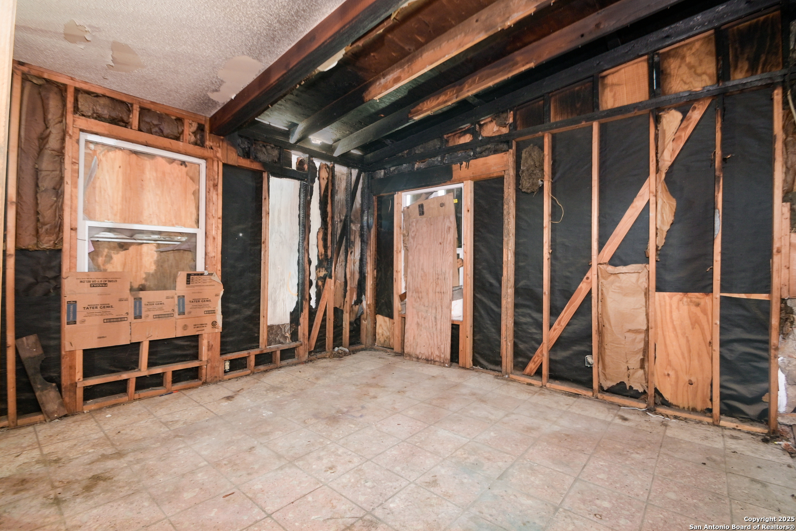 1711 Burleson San Antonio TX 78202