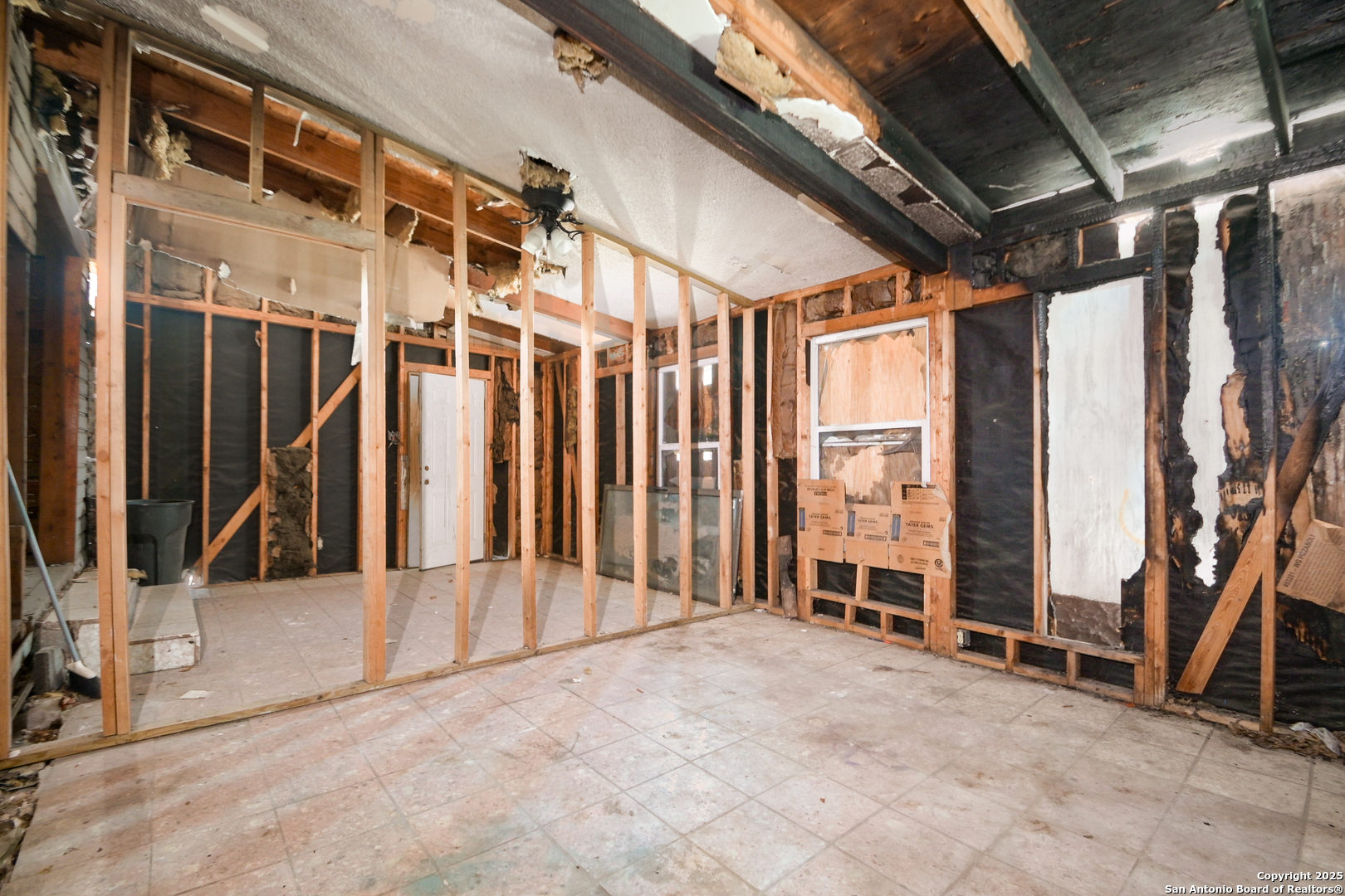 1711 Burleson San Antonio TX 78202