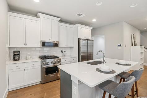 311 E Evergreen #1 San Antonio TX 78212