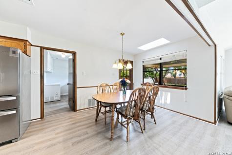 426 Yosemite Drive Hollywood Park TX 78232
