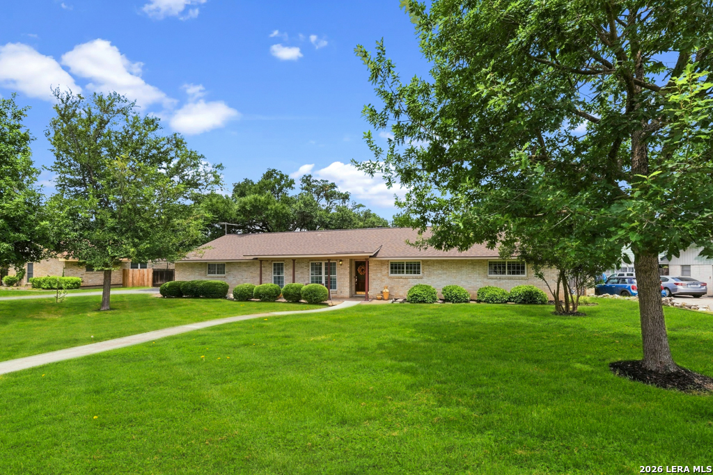 426 Yosemite Drive Hollywood Park TX 78232
