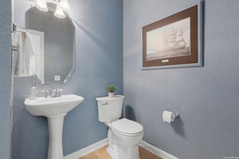 1852 Lookout Forest San Antonio TX 78260