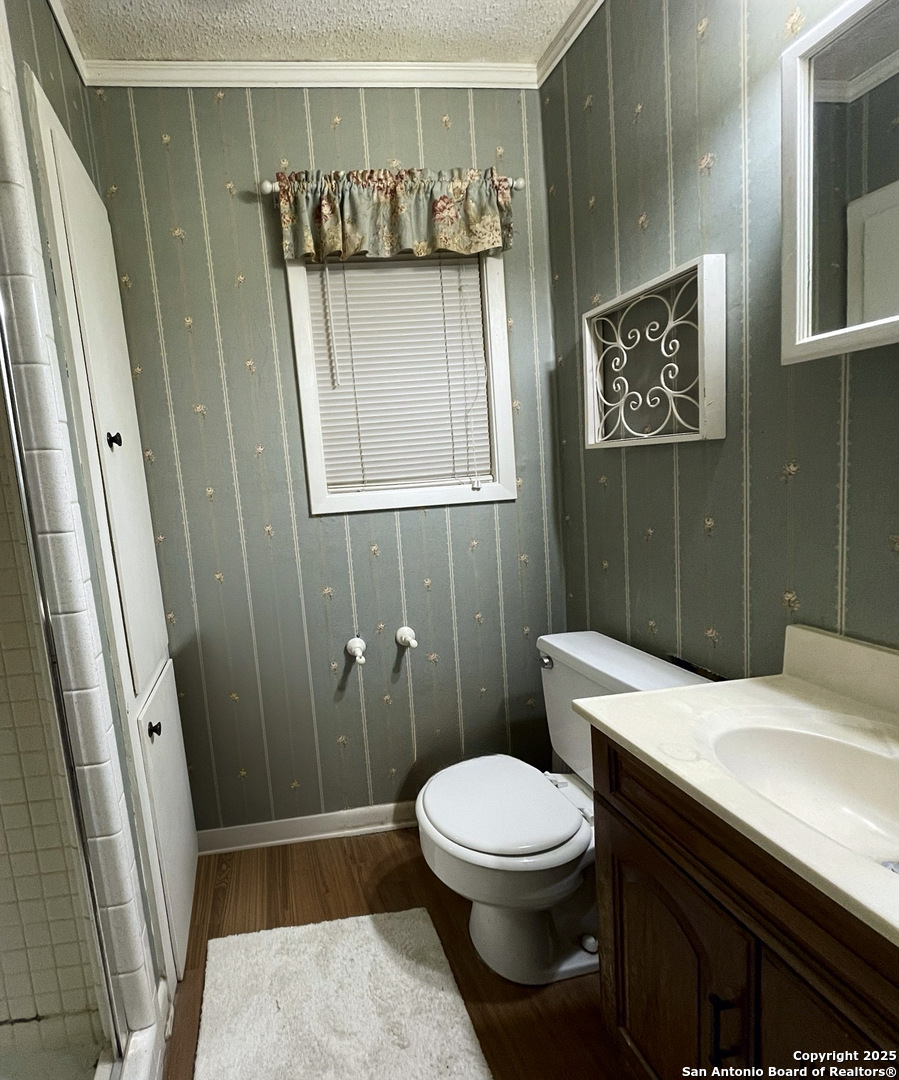 1404 Inez Beeville TX 78102