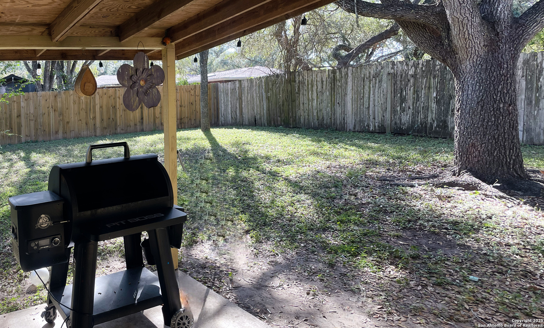 1404 Inez Beeville TX 78102