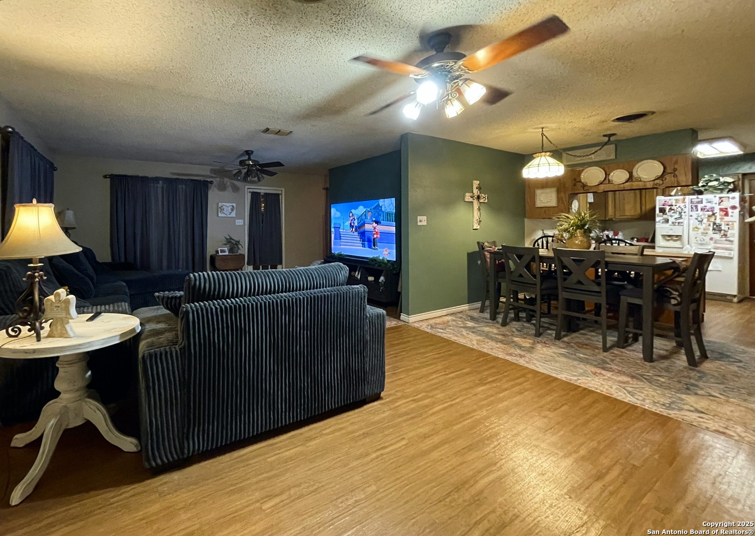 1404 Inez Beeville TX 78102