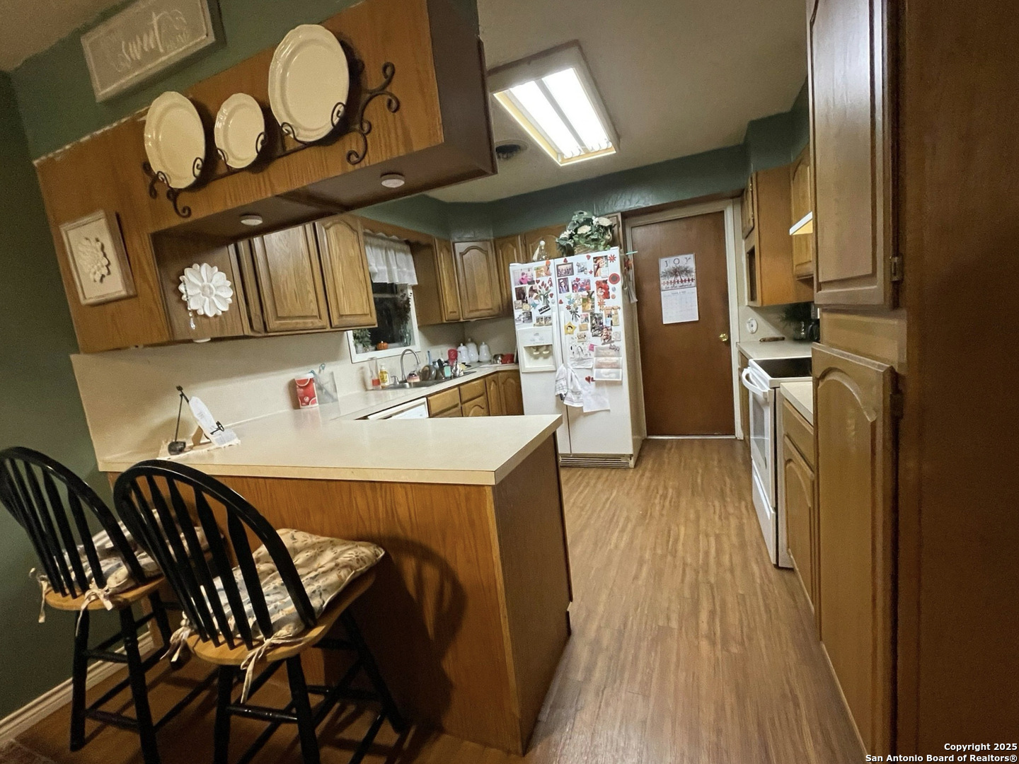 1404 Inez Beeville TX 78102