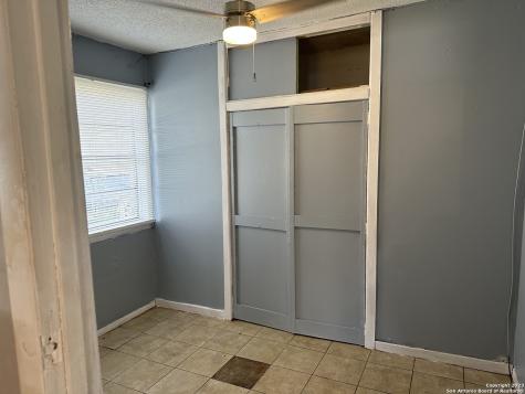 403.5 Retta Street Carrizo Springs TX 78834