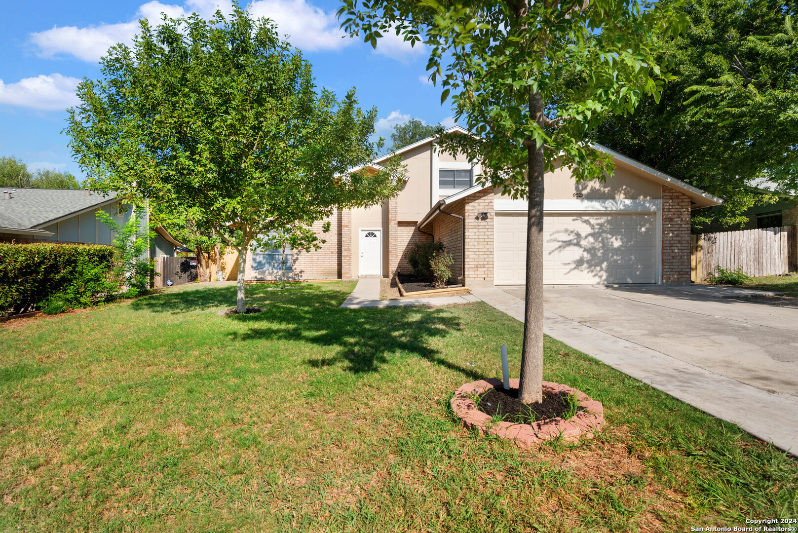 9523 Chelmsford San Antonio TX 78239