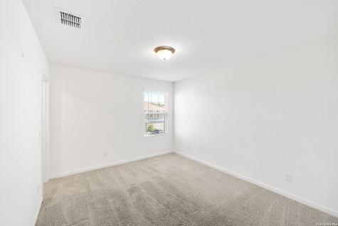 5639 Pearl Meadow Converse TX 78109