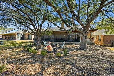 3729 Hunters Glen Schertz TX 78108