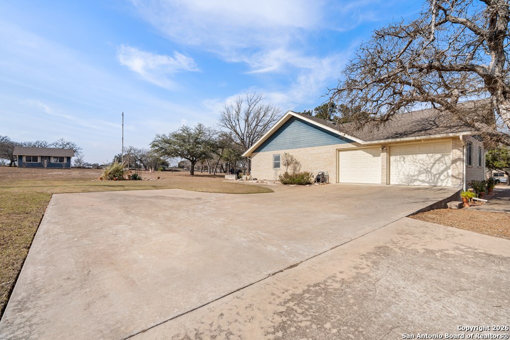 894 Southwoods Drive Fredericksburg TX 78028