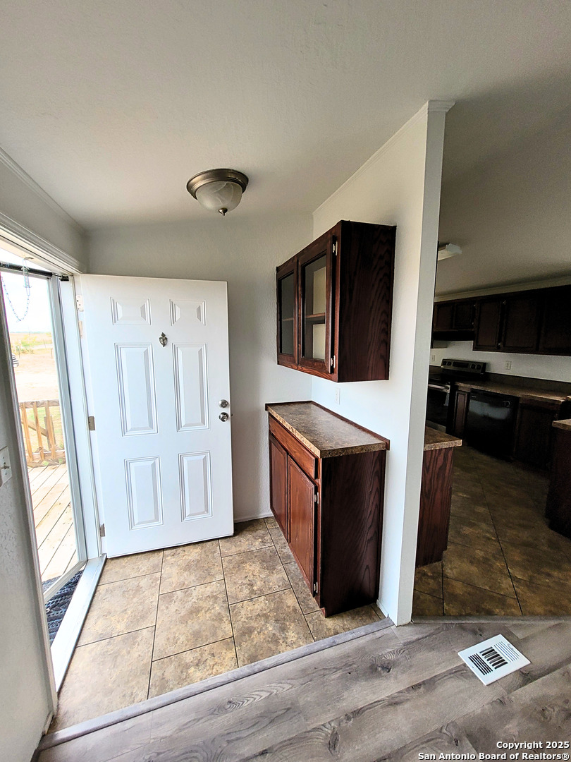 2072 County Road 421 Stockdale TX 78160