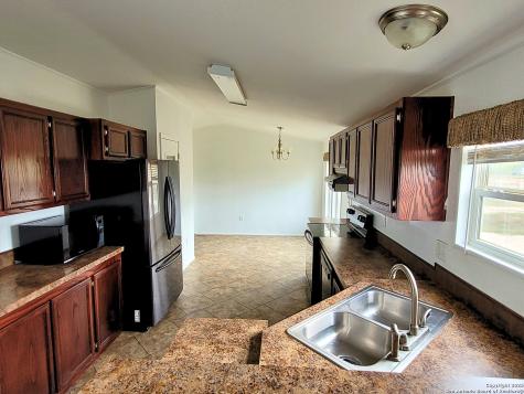 2072 County Road 421 Stockdale TX 78160