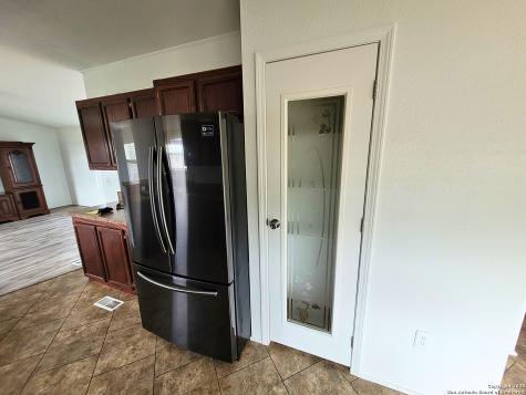 2072 County Road 421 Stockdale TX 78160
