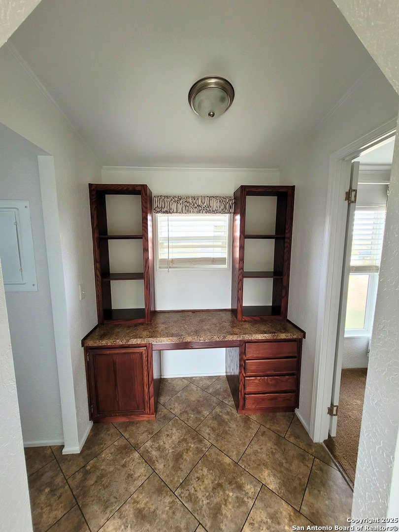 2072 County Road 421 Stockdale TX 78160