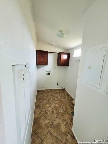 2072 County Road 421 Stockdale TX 78160