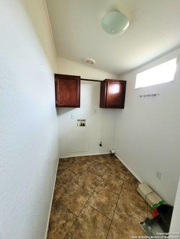 2072 County Road 421 Stockdale TX 78160